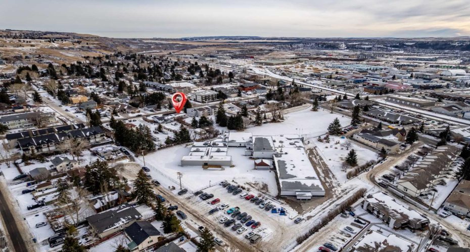 217 Ross Avenue, Cochrane, Alberta T4C1C9, 3 Bedrooms Bedrooms, ,1 BathroomBathrooms,Residential,For Sale,Ross,A2278722