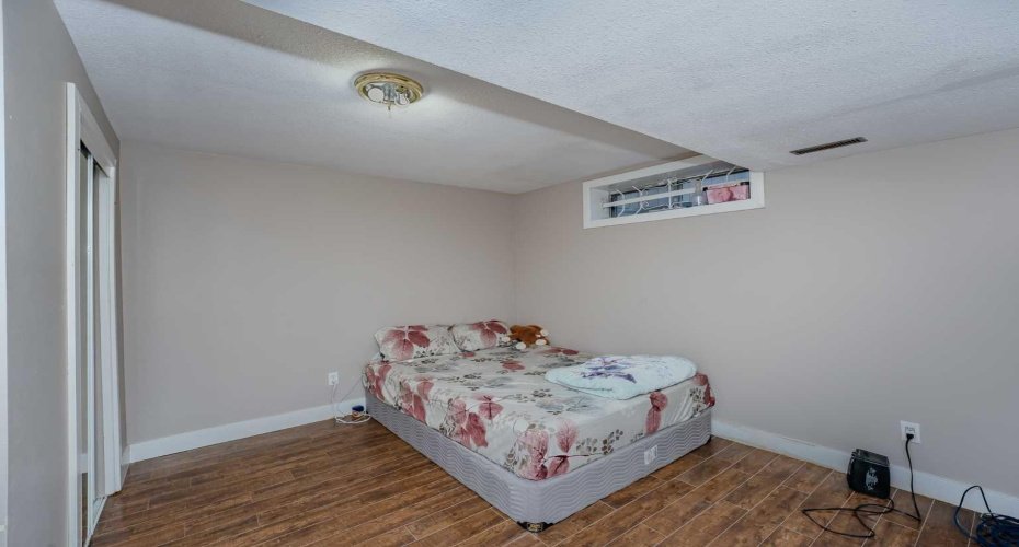 4 Del Ray Crescent, Calgary, Alberta T1Y 6V8, 6 Bedrooms Bedrooms, ,4 BathroomsBathrooms,Residential,For Sale,Del Ray,A2278775