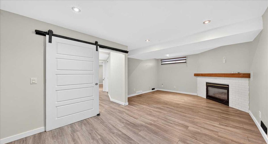 2103 Country Hills Circle, Calgary, Alberta T3K 4Z3, 4 Bedrooms Bedrooms, ,4 BathroomsBathrooms,Residential,For Sale,Country Hills,A2271237