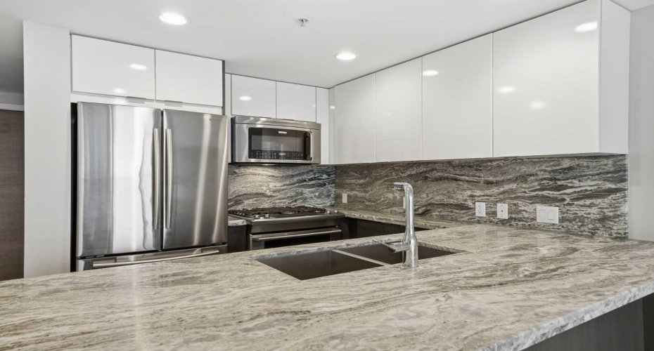 519 Riverfront Avenue, Calgary, Alberta T2G 1K6, 2 Bedrooms Bedrooms, ,2 BathroomsBathrooms,Residential,For Sale,Riverfront,A2272425