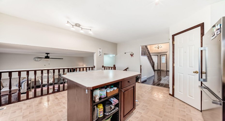 3708 Douglas Ridge Way, Calgary, Alberta T2Z 3B6, 2 Bedrooms Bedrooms, ,2 BathroomsBathrooms,Residential,For Sale,Douglas Ridge,A2277381