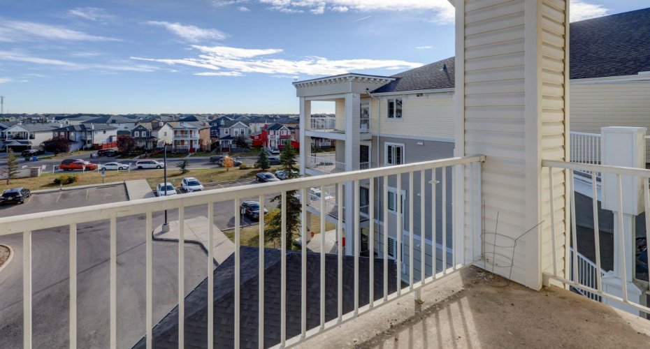 1140 Taradale Drive, Calgary, Alberta T3J 0G1, 2 Bedrooms Bedrooms, ,2 BathroomsBathrooms,Residential,For Sale,Taradale,A2278700