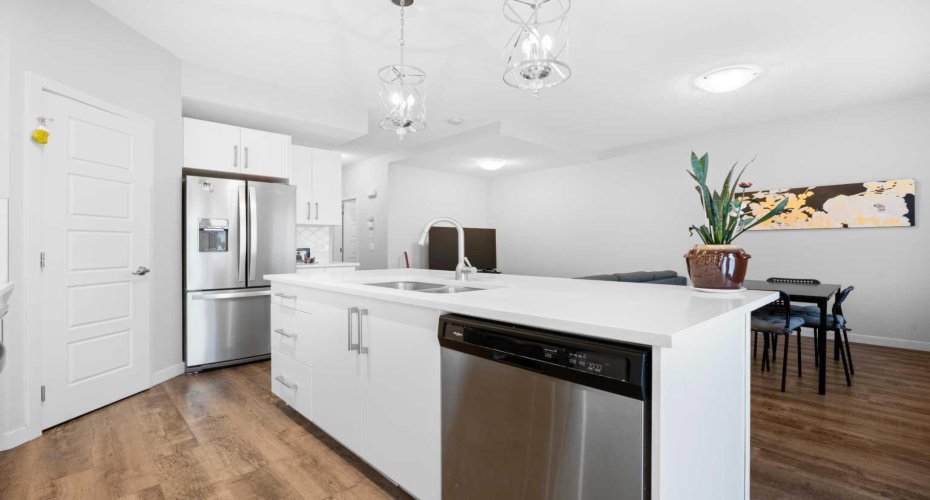 32 Red Embers Parade, Calgary, Alberta T3N 1P7, 2 Bedrooms Bedrooms, ,3 BathroomsBathrooms,Residential,For Sale,Red Embers,A2278830