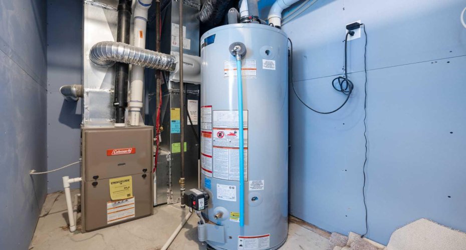 32 Red Embers Parade, Calgary, Alberta T3N 1P7, 2 Bedrooms Bedrooms, ,3 BathroomsBathrooms,Residential,For Sale,Red Embers,A2278830