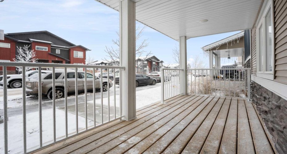 32 Red Embers Parade, Calgary, Alberta T3N 1P7, 2 Bedrooms Bedrooms, ,3 BathroomsBathrooms,Residential,For Sale,Red Embers,A2278830