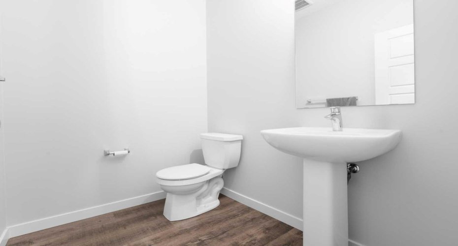 32 Red Embers Parade, Calgary, Alberta T3N 1P7, 2 Bedrooms Bedrooms, ,3 BathroomsBathrooms,Residential,For Sale,Red Embers,A2278830