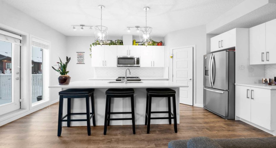 32 Red Embers Parade, Calgary, Alberta T3N 1P7, 2 Bedrooms Bedrooms, ,3 BathroomsBathrooms,Residential,For Sale,Red Embers,A2278830