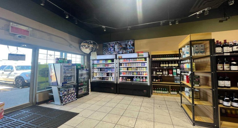 Calgary, Alberta, ,Commercial,For Lease,A2278834