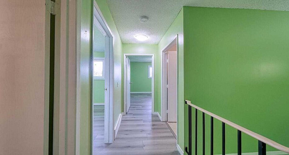 2200 Woodview Drive, Calgary, Alberta T2W 3N6, 2 Bedrooms Bedrooms, ,1 BathroomBathrooms,Residential,For Sale,Woodview,A2278836