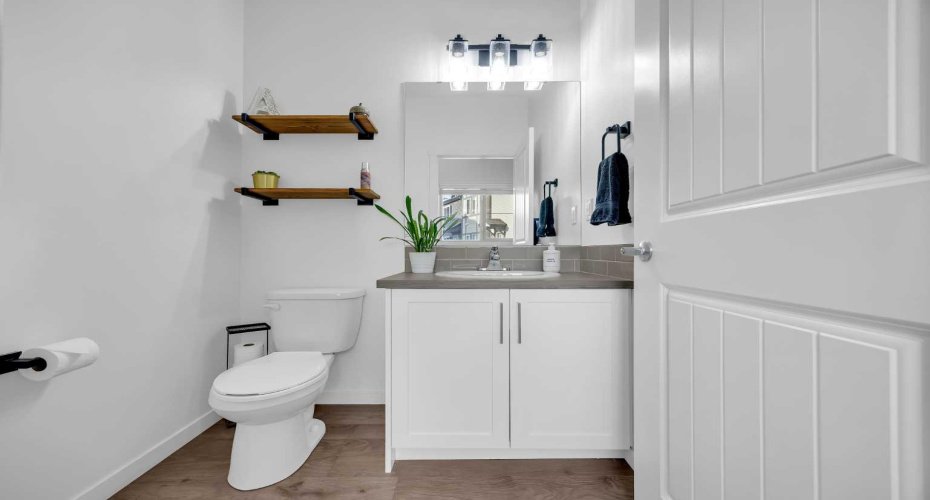 241 Legacy Point, Calgary, Alberta T2X 3Z3, 3 Bedrooms Bedrooms, ,3 BathroomsBathrooms,Residential,For Sale,Legacy,A2278904