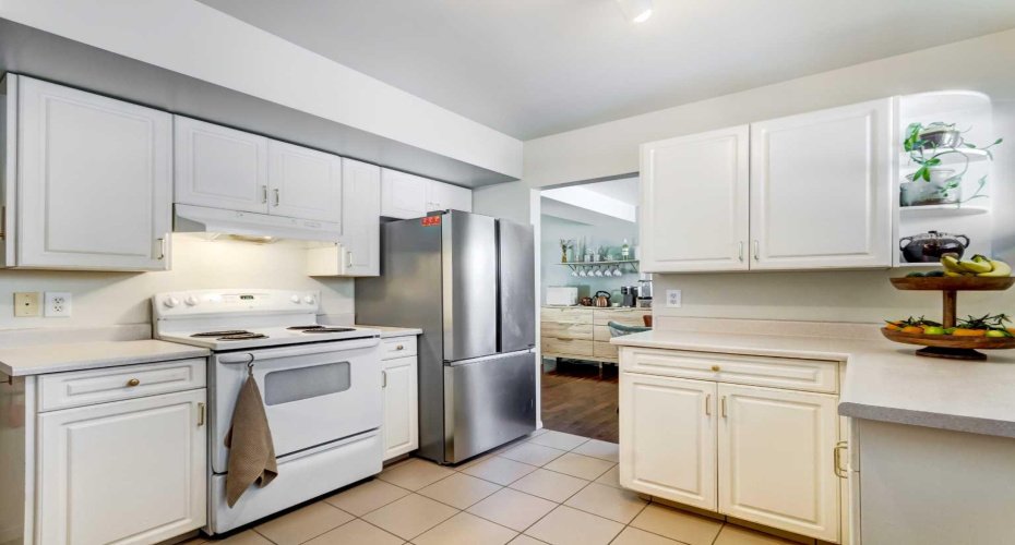 4525 31 Street, Calgary, Alberta T3E 2P8, 2 Bedrooms Bedrooms, ,1 BathroomBathrooms,Residential,For Sale,31,A2278928