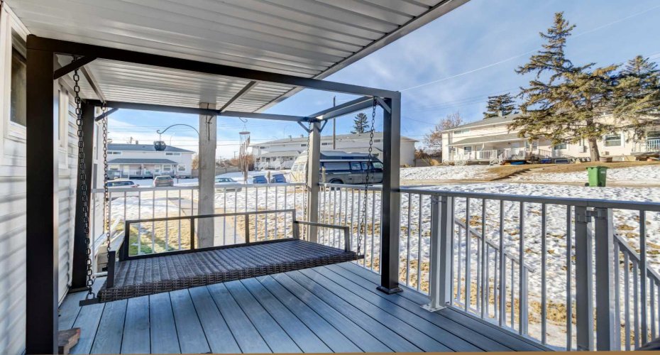 4525 31 Street, Calgary, Alberta T3E 2P8, 2 Bedrooms Bedrooms, ,1 BathroomBathrooms,Residential,For Sale,31,A2278928