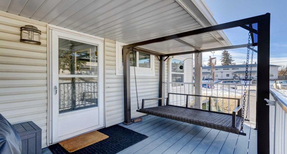 4525 31 Street, Calgary, Alberta T3E 2P8, 2 Bedrooms Bedrooms, ,1 BathroomBathrooms,Residential,For Sale,31,A2278928