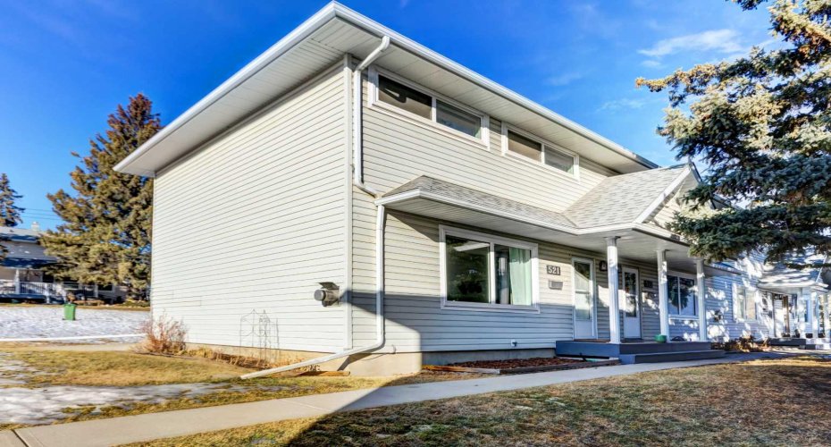 4525 31 Street, Calgary, Alberta T3E 2P8, 2 Bedrooms Bedrooms, ,1 BathroomBathrooms,Residential,For Sale,31,A2278928