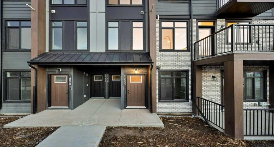 14808 1 Street, Calgary, Alberta T3P 2M3, 3 Bedrooms Bedrooms, ,3 BathroomsBathrooms,Residential,For Sale,1,A2278935