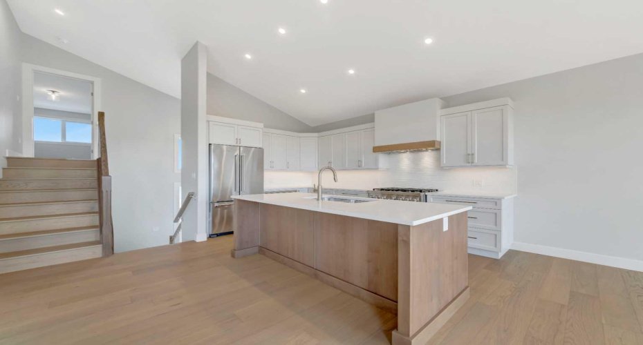 6113 13 Street Close, Lloydminster, Alberta T9V 3S2, 5 Bedrooms Bedrooms, ,3 BathroomsBathrooms,Residential,For Sale,13,A2278968