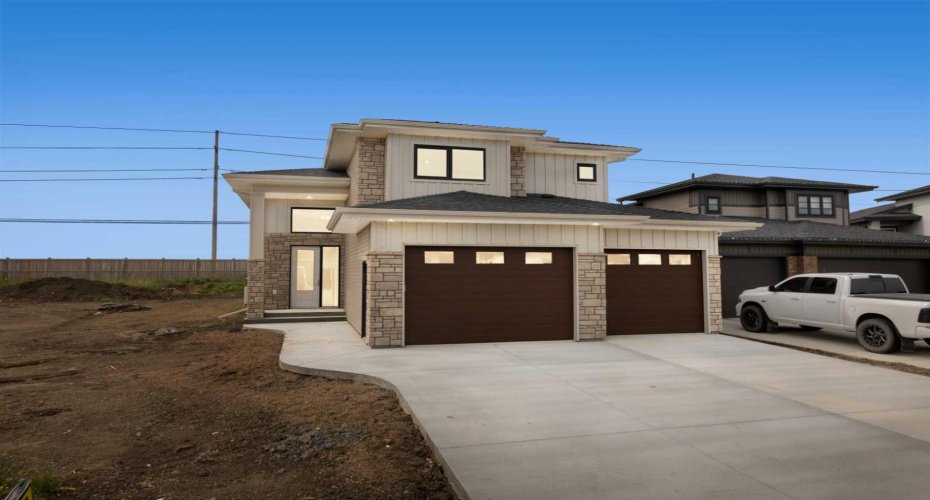 6113 13 Street Close, Lloydminster, Alberta T9V 3S2, 5 Bedrooms Bedrooms, ,3 BathroomsBathrooms,Residential,For Sale,13,A2278968