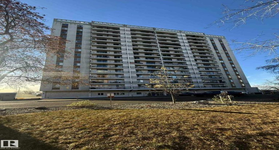 11307 99 Avenue, Edmonton, Alberta T5K 0H2, 2 Bedrooms Bedrooms, ,1 BathroomBathrooms,Residential,For Sale,99,A2278975