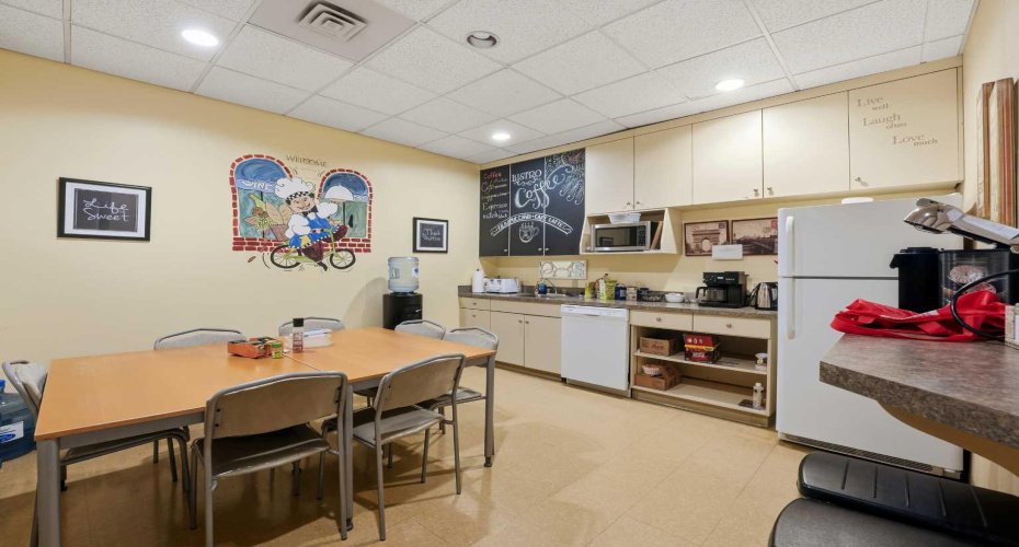 5233 49 Avenue, Red Deer, Alberta T4N 5G5, ,Commercial,For Lease,49,A2278984