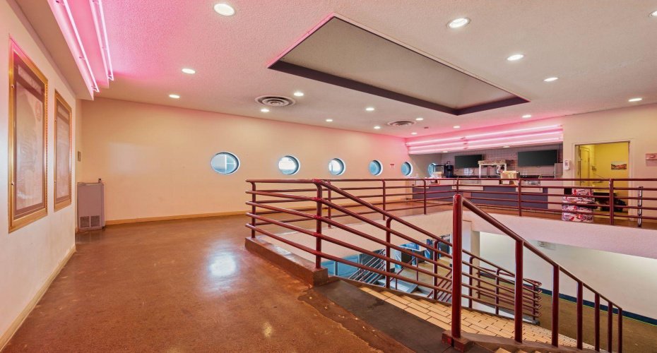 617 8 Avenue, Calgary, Alberta T2P 1H1, ,Commercial,For Sale,8,A2278067