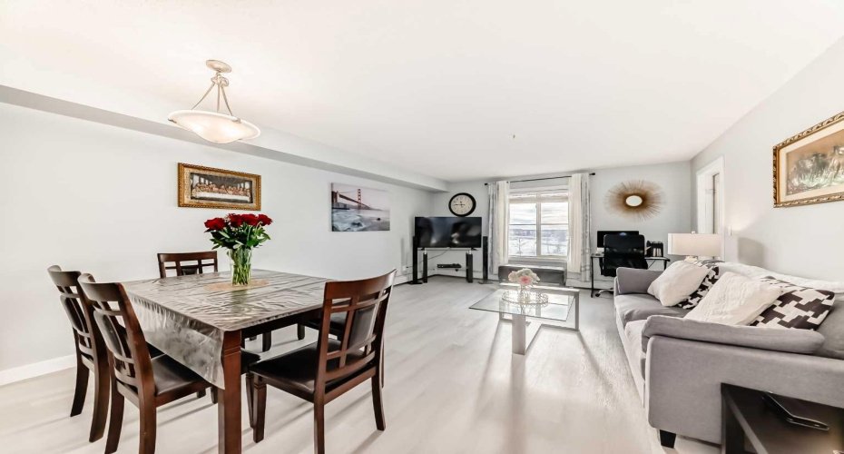 5 Saddlestone Way, Calgary, Alberta T3J 0S2, 2 Bedrooms Bedrooms, ,1 BathroomBathrooms,Residential,For Sale,Way,A2278472