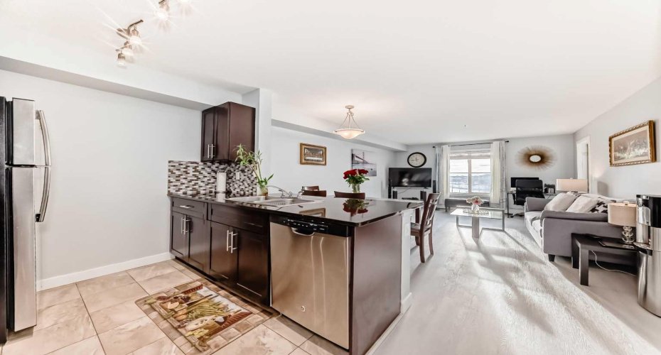 5 Saddlestone Way, Calgary, Alberta T3J 0S2, 2 Bedrooms Bedrooms, ,1 BathroomBathrooms,Residential,For Sale,Way,A2278472