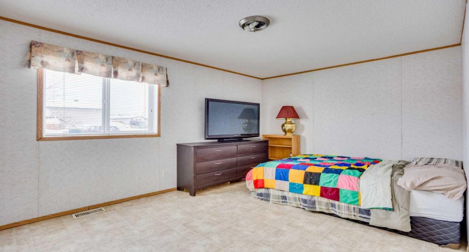 209 Waterhouse Street, Fort McMurray, Alberta T9K2T1, 3 Bedrooms Bedrooms, ,2 BathroomsBathrooms,Residential,For Sale,Waterhouse,A2278618