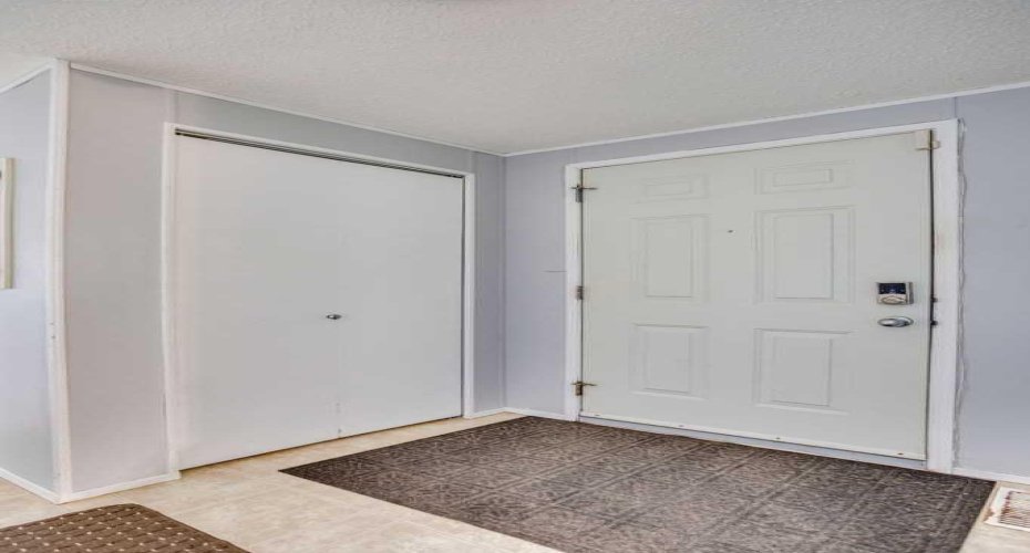 209 Waterhouse Street, Fort McMurray, Alberta T9K2T1, 3 Bedrooms Bedrooms, ,2 BathroomsBathrooms,Residential,For Sale,Waterhouse,A2278618