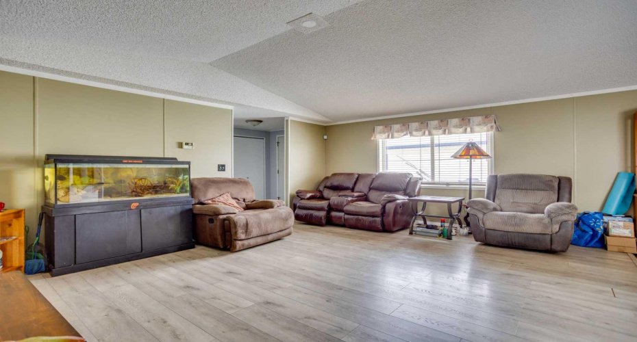 209 Waterhouse Street, Fort McMurray, Alberta T9K2T1, 3 Bedrooms Bedrooms, ,2 BathroomsBathrooms,Residential,For Sale,Waterhouse,A2278618