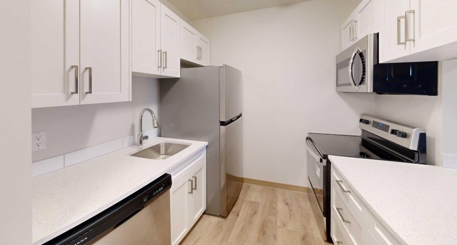 405 Columbia Boulevard, Lethbridge, Alberta T1K 4R6, 2 Bedrooms Bedrooms, ,1 BathroomBathrooms,Residential,For Sale,Columbia,A2278622