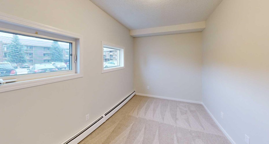 405 Columbia Boulevard, Lethbridge, Alberta T1K 4R6, 2 Bedrooms Bedrooms, ,1 BathroomBathrooms,Residential,For Sale,Columbia,A2278622