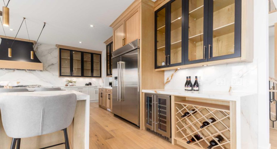 200 Pondside Place, Rural Rocky View County, Alberta T3L 0H6, 7 Bedrooms Bedrooms, ,7 BathroomsBathrooms,Residential,For Sale,Pondside,A2278665