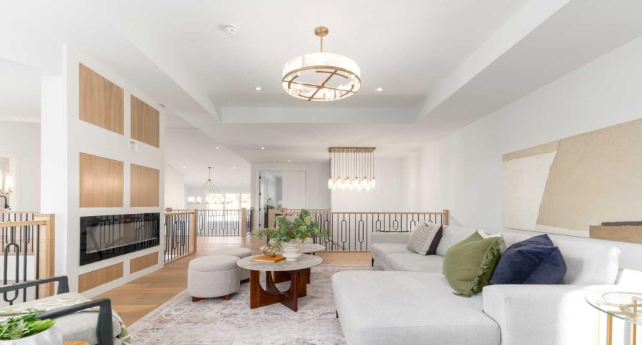 200 Pondside Place, Rural Rocky View County, Alberta T3L 0H6, 7 Bedrooms Bedrooms, ,7 BathroomsBathrooms,Residential,For Sale,Pondside,A2278665