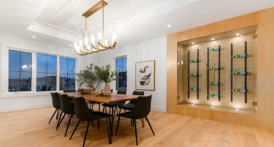 200 Pondside Place, Rural Rocky View County, Alberta T3L 0H6, 7 Bedrooms Bedrooms, ,7 BathroomsBathrooms,Residential,For Sale,Pondside,A2278665