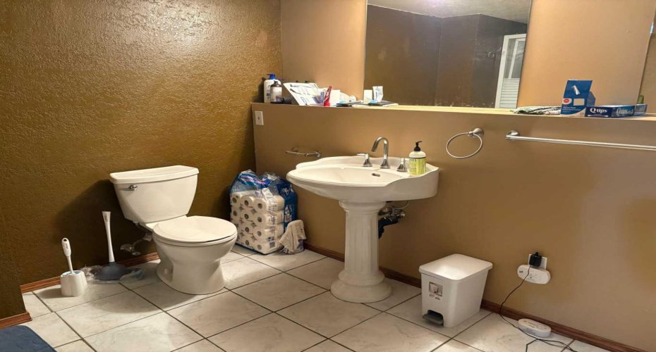 40 Cayuga Crescent, Lethbridge, Alberta T1K 5H5, 3 Bedrooms Bedrooms, ,2 BathroomsBathrooms,Residential,For Sale,Cayuga,A2278672