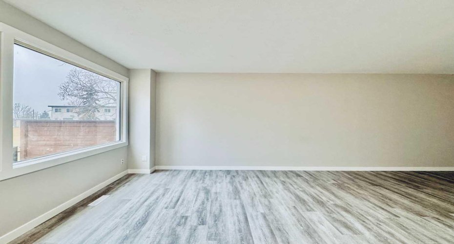 2211 19 Street, Calgary, Alberta T2E 4Y5, 3 Bedrooms Bedrooms, ,1 BathroomBathrooms,Residential,For Sale,19,A2279118