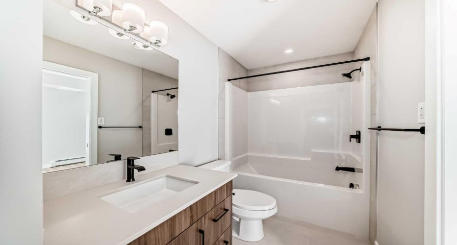 3700 Seton Avenue, Calgary, Alberta T3H 2P5, 2 Bedrooms Bedrooms, ,2 BathroomsBathrooms,Residential,For Sale,Seton,A2279273