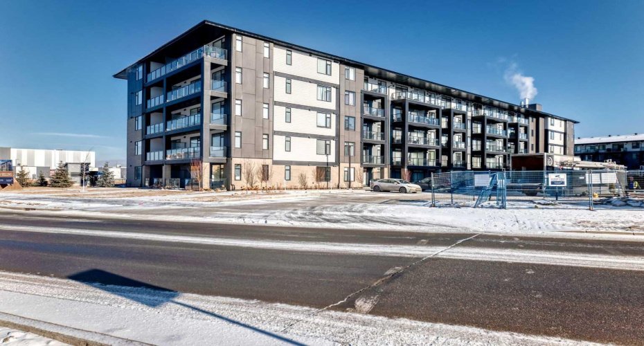 3700 Seton Avenue, Calgary, Alberta T3H 2P5, 2 Bedrooms Bedrooms, ,2 BathroomsBathrooms,Residential,For Sale,Seton,A2279273