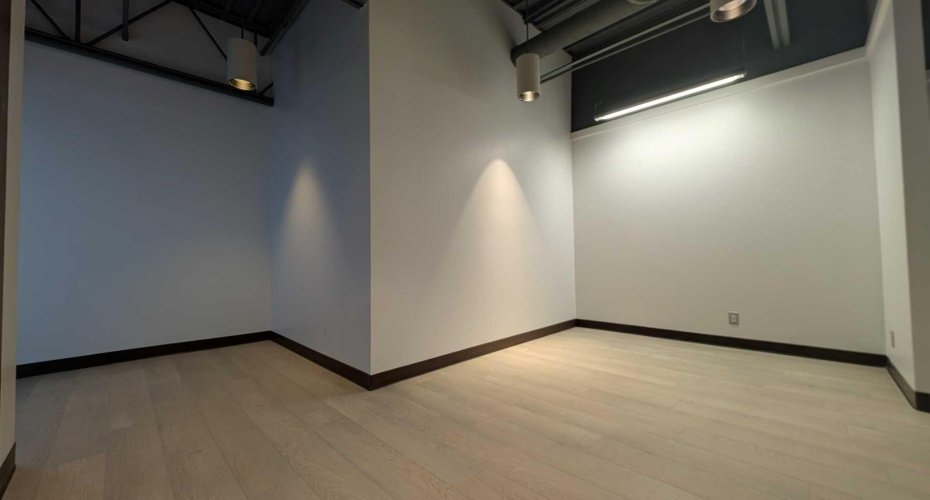 Unit 304- Reception
