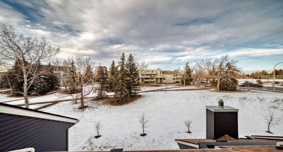 66 Glamis Green, Calgary, Alberta T3E6V1, 2 Bedrooms Bedrooms, ,2 BathroomsBathrooms,Residential,For Sale,Glamis,A2277972