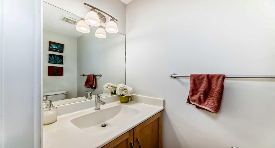 66 Glamis Green, Calgary, Alberta T3E6V1, 2 Bedrooms Bedrooms, ,2 BathroomsBathrooms,Residential,For Sale,Glamis,A2277972