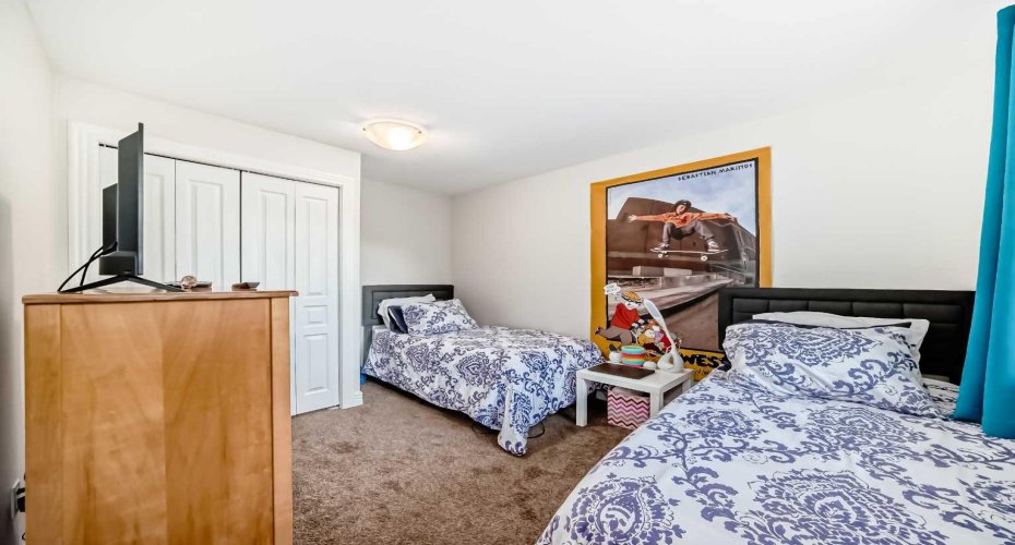 66 Glamis Green, Calgary, Alberta T3E6V1, 2 Bedrooms Bedrooms, ,2 BathroomsBathrooms,Residential,For Sale,Glamis,A2277972