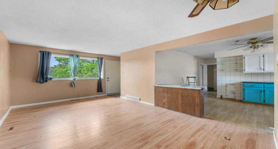 6316 Bowwood Drive, Calgary, Alberta T3B 2G4, 3 Bedrooms Bedrooms, ,1 BathroomBathrooms,Residential,For Sale,Bowwood,A2278789