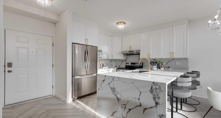 FULLY RENOVATED & CUSTOM KITCHEN