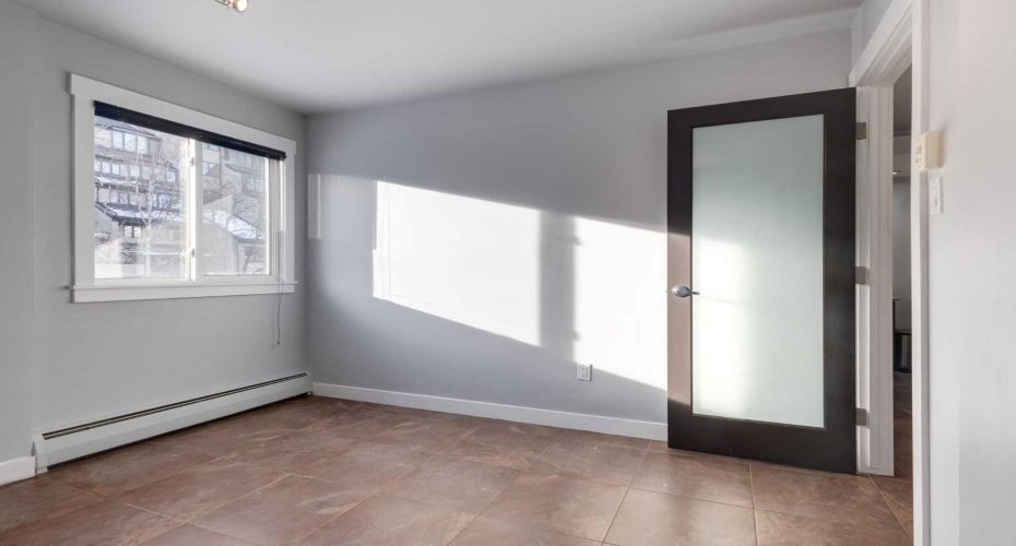 1230 Cameron Avenue, Calgary, Alberta T2T 0K9, 2 Bedrooms Bedrooms, ,1 BathroomBathrooms,Residential,For Sale,Cameron,A2272605