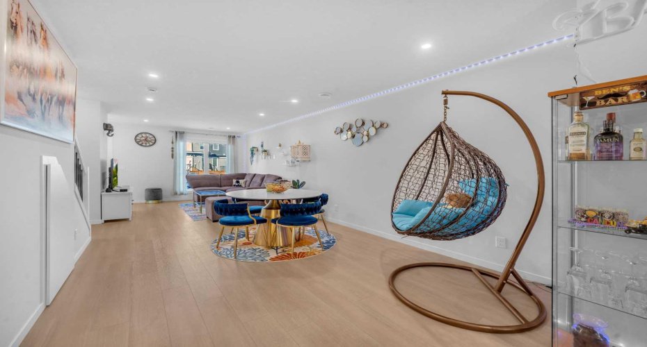 474 Seton Circle, Calgary, Alberta T3M 3P6, 2 Bedrooms Bedrooms, ,3 BathroomsBathrooms,Residential,For Sale,Seton,A2274673