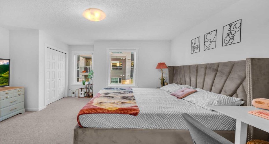 474 Seton Circle, Calgary, Alberta T3M 3P6, 2 Bedrooms Bedrooms, ,3 BathroomsBathrooms,Residential,For Sale,Seton,A2274673