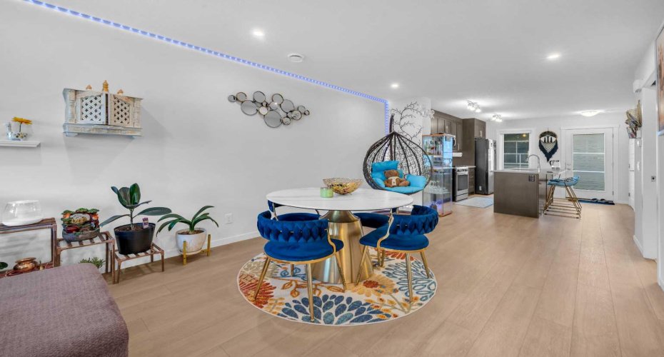 474 Seton Circle, Calgary, Alberta T3M 3P6, 2 Bedrooms Bedrooms, ,3 BathroomsBathrooms,Residential,For Sale,Seton,A2274673