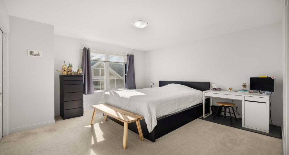 104 Sherwood Lane, Calgary, Alberta T3R 0V3, 3 Bedrooms Bedrooms, ,3 BathroomsBathrooms,Residential,For Sale,Sherwood,A2279222