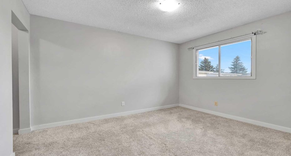 3015 51 Street, Calgary, Alberta T3E 6N5, 3 Bedrooms Bedrooms, ,1 BathroomBathrooms,Residential,For Sale,51,A2279287